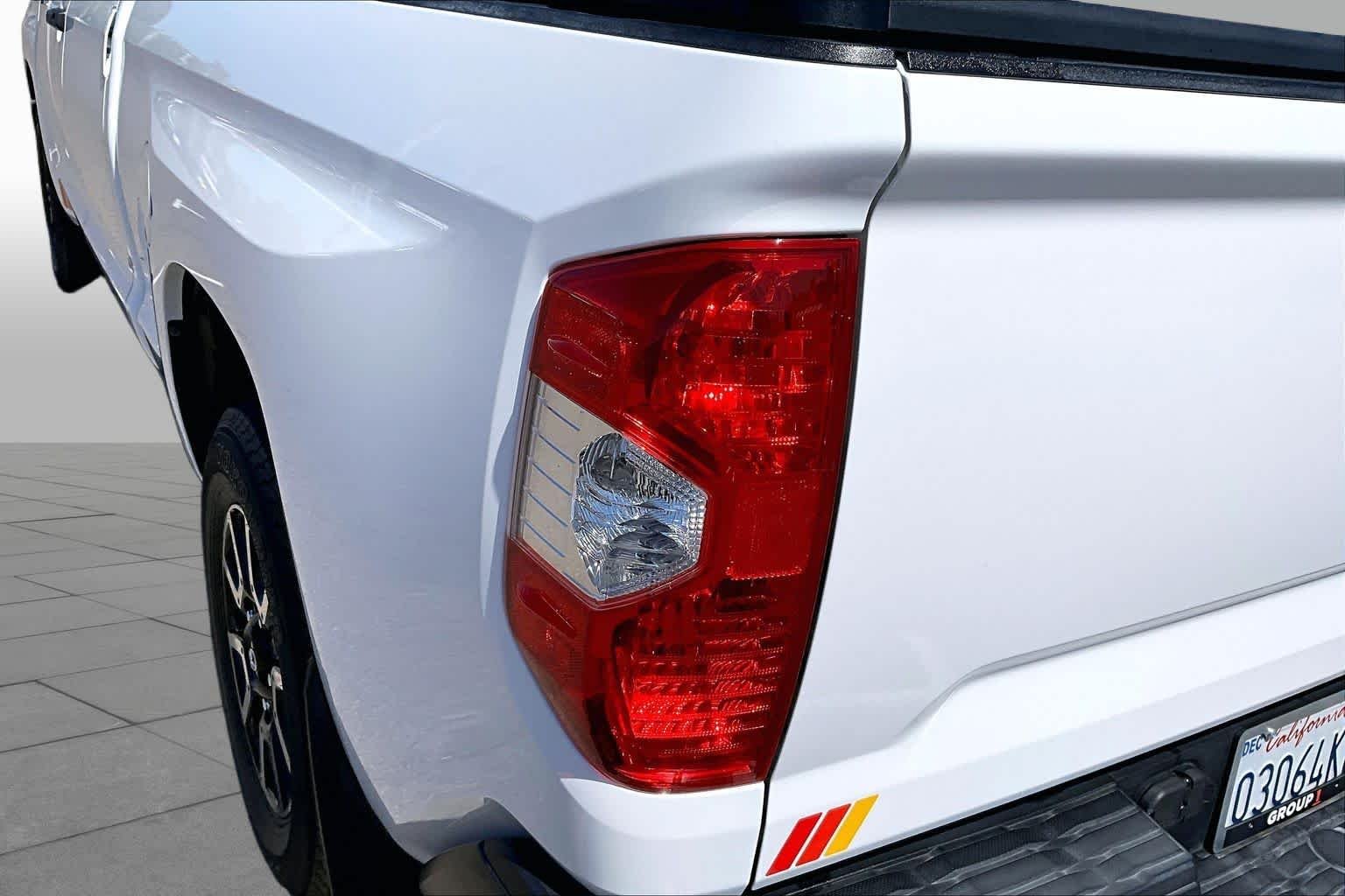 Used 2018 Super White Toyota SR image 28