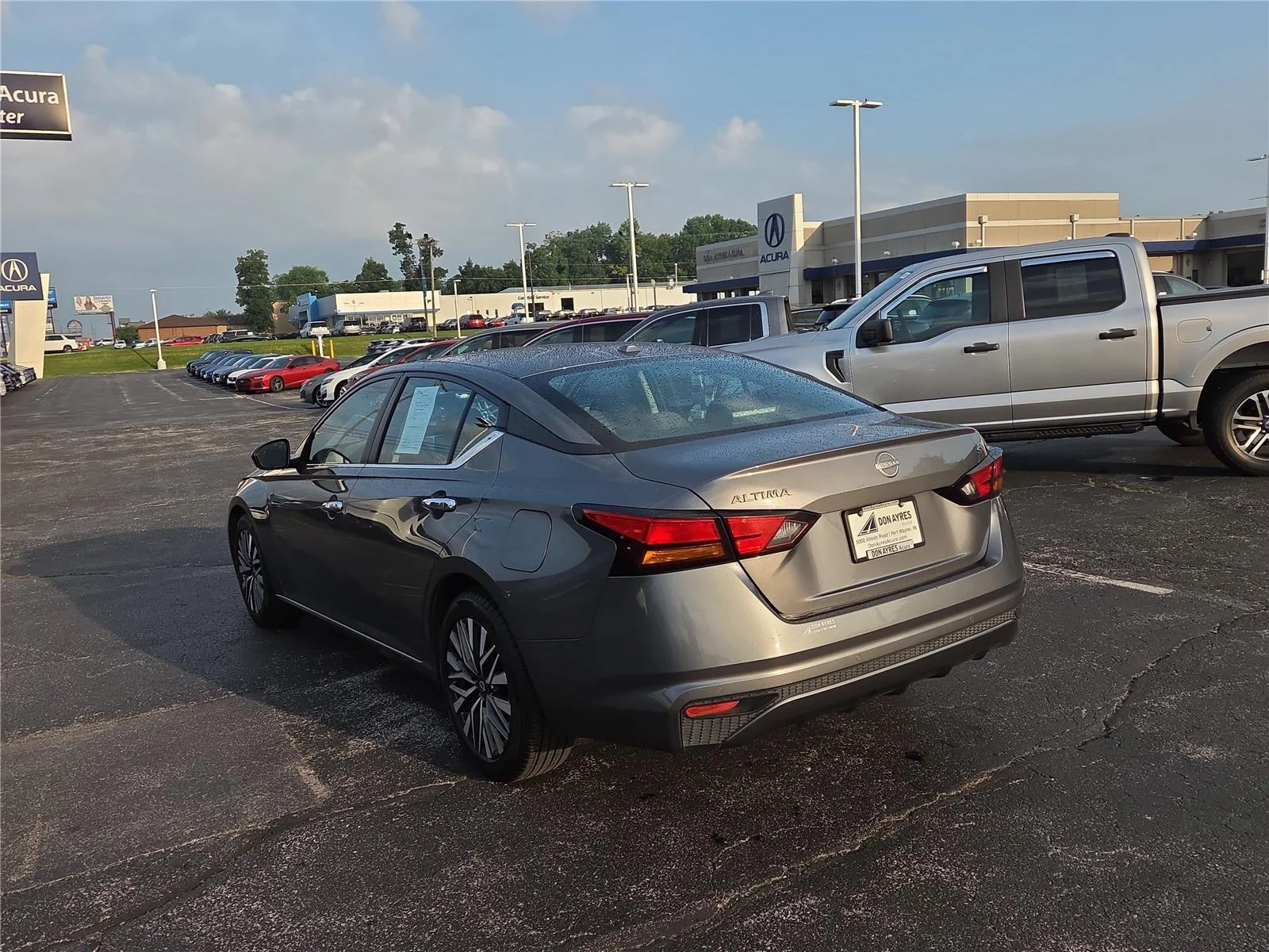 Used 2024 Gun Metallic Nissan 2.5 SV image 26