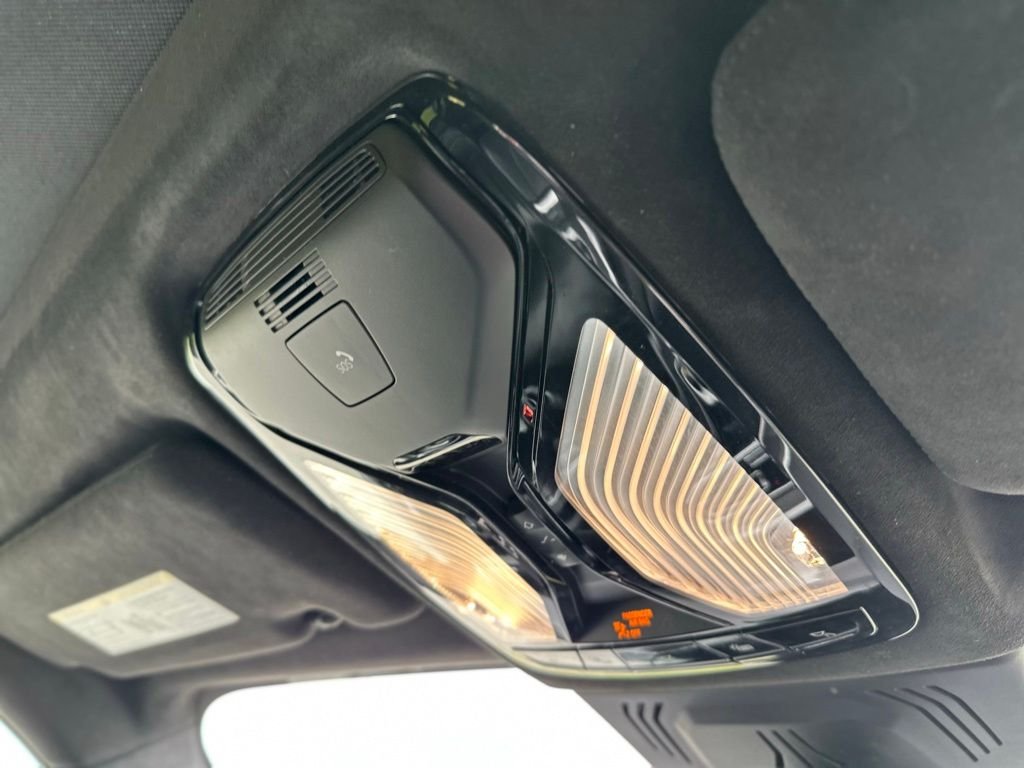 Used 2022 Phytonic Blue Metallic BMW xDrive40i image 27