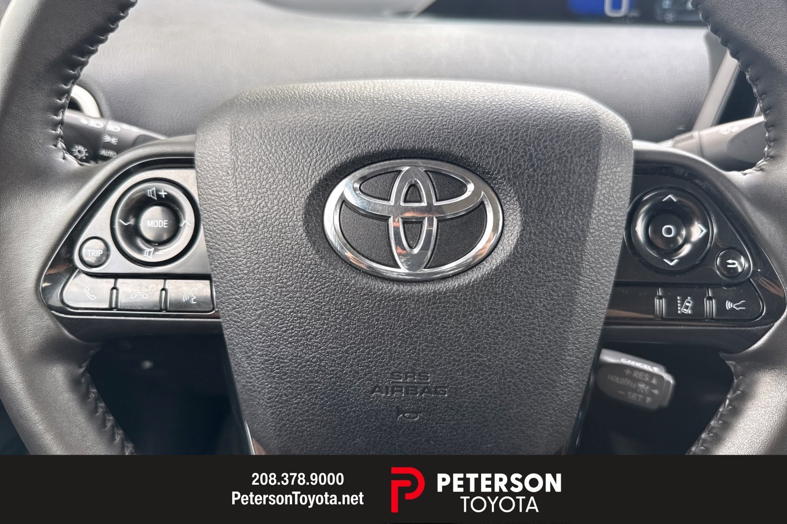 Used 2020 Silver Toyota XLE image 23