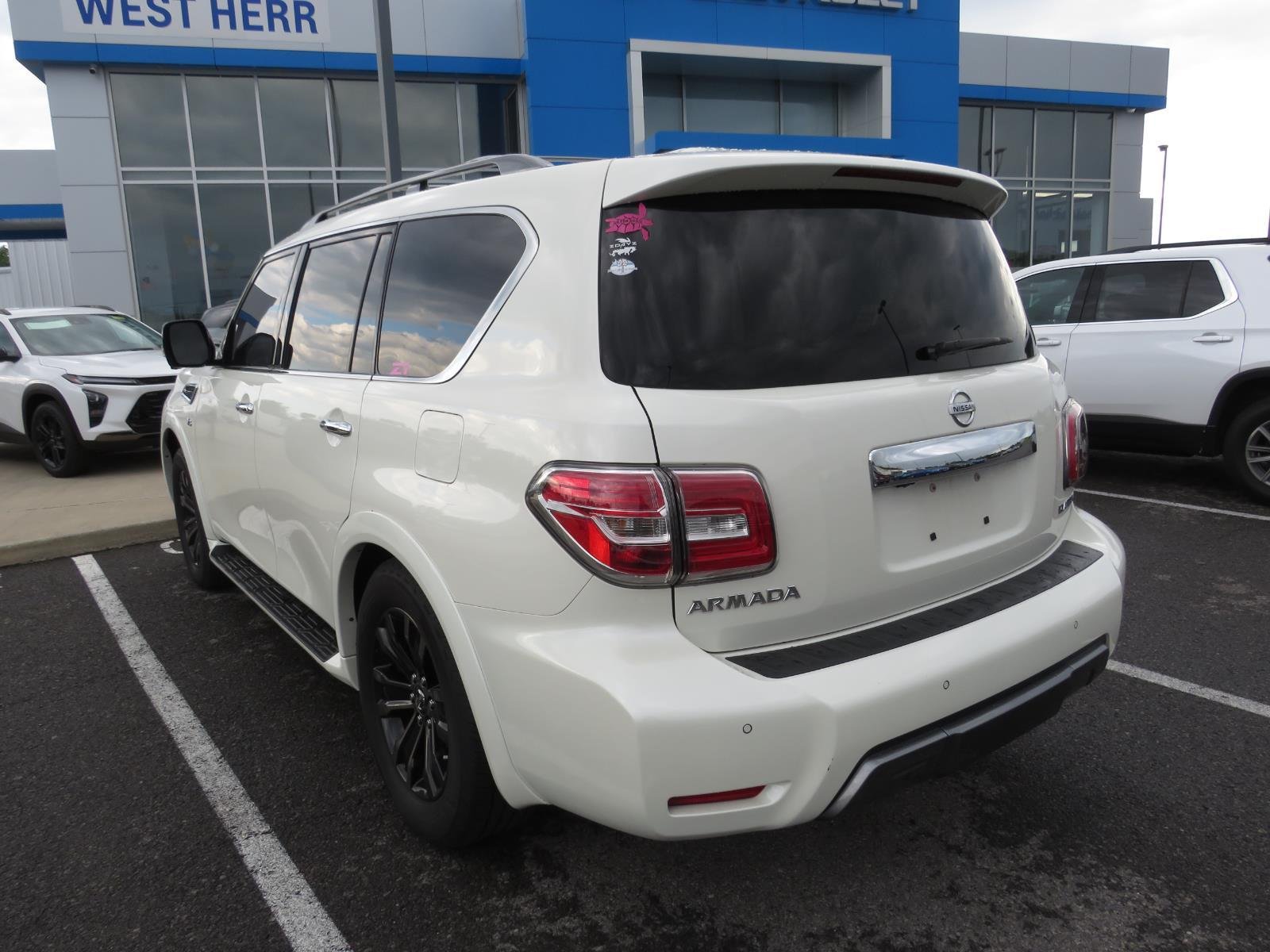 Used 2020  NISSAN  image 8