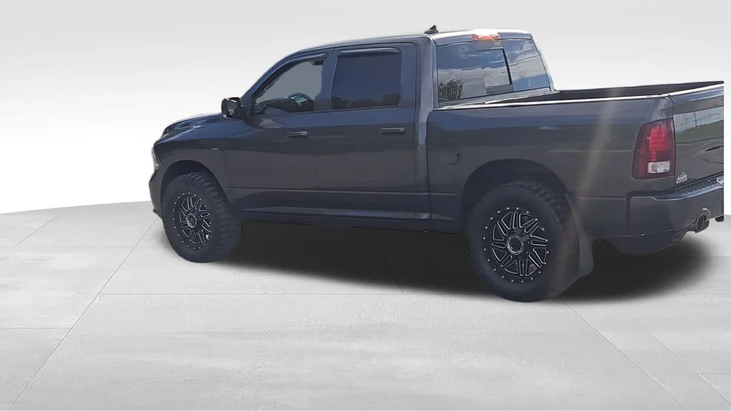 Used 2018 Gray Ram Sport image 6