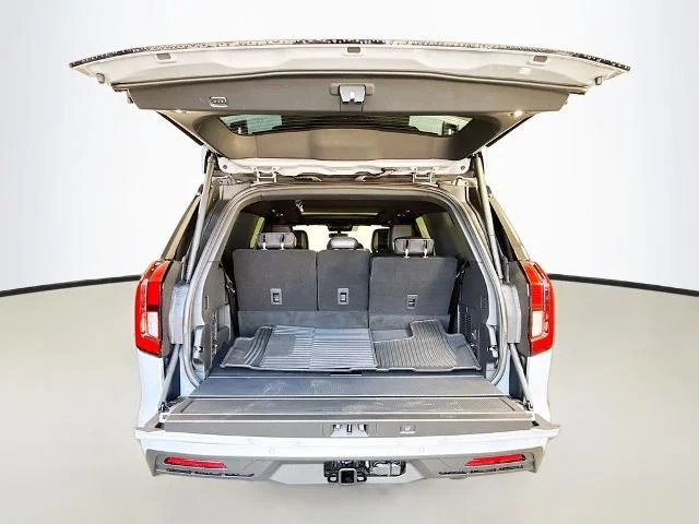 New 2027 Glacier Gray Metallic Tri-Coat Ford Tremor® image 63