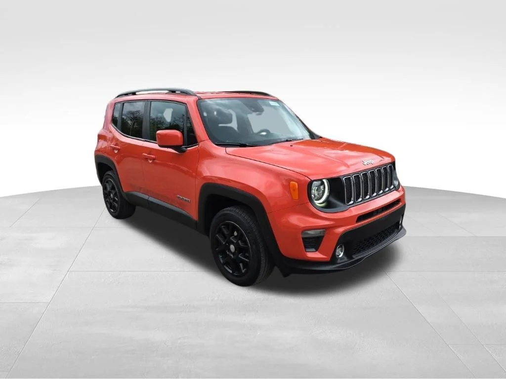 Used 2021 Orange Jeep Latitude image 3
