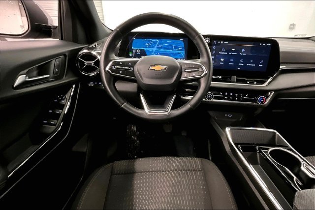 Used 2025 Sterling Gray Metallic Chevrolet LT image 6