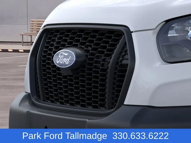New 2026 Oxford White Ford Base image 17