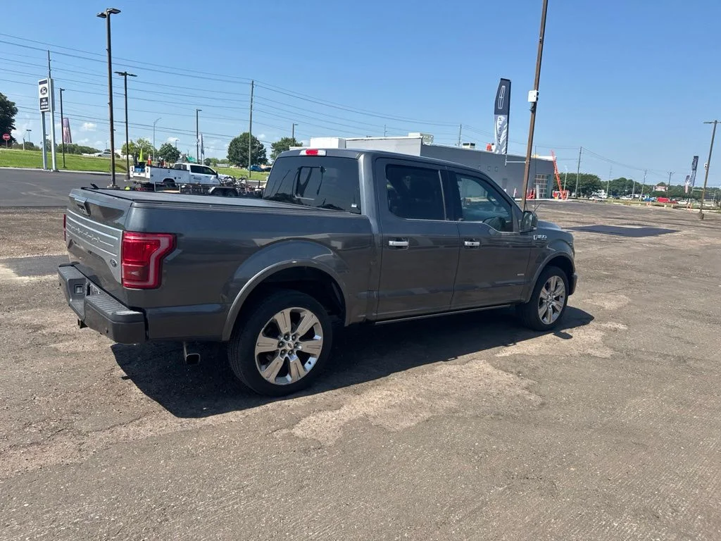 Used 2017 Magnetic Ford Limited image 16
