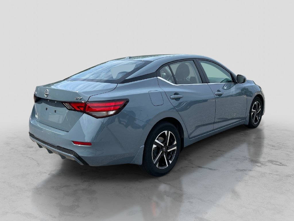 Used 2024 Gray Nissan SV image 5