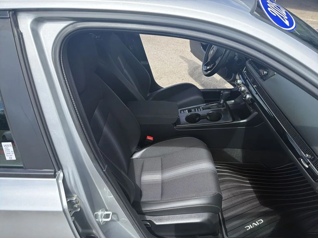 Used 2025 Silver Honda Sport image 23
