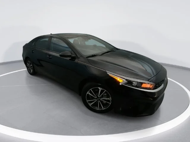 Used 2023 Black Kia LXS image 1