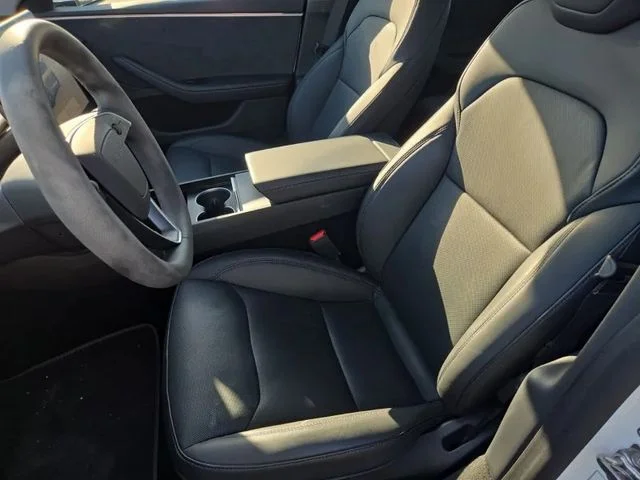 Used 2024 White Tesla Long Range image 5