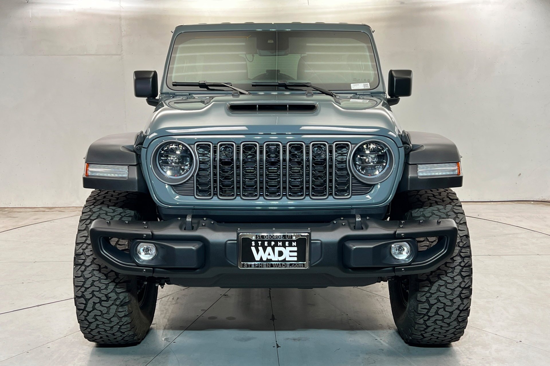 Used 2026 Anvil Clearcoat Jeep Moab 392 image 9