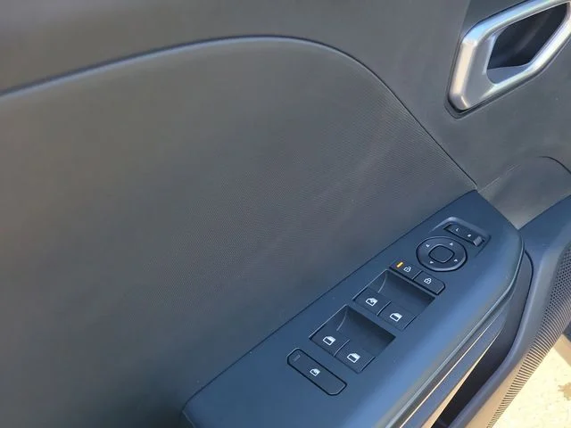 New 2026 Aurora Black Pearl Kia LXS image 6