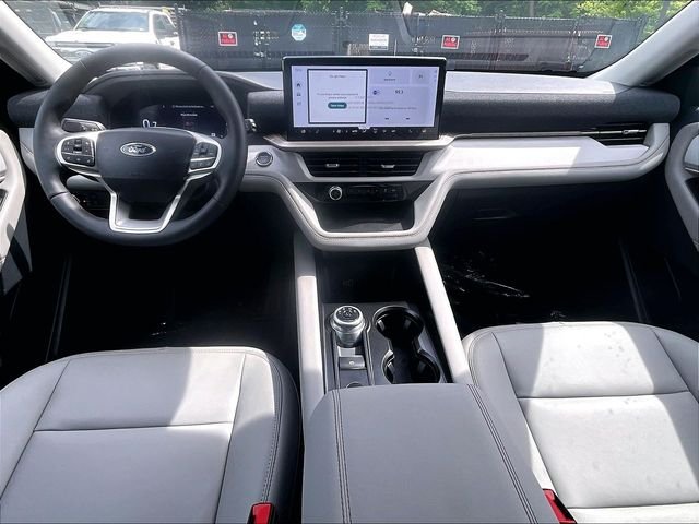New 2026 Agate Black Metallic Ford Active image 21