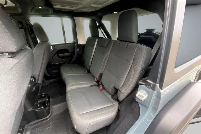 Used 2024 Anvil Clearcoat Jeep Sport image 22