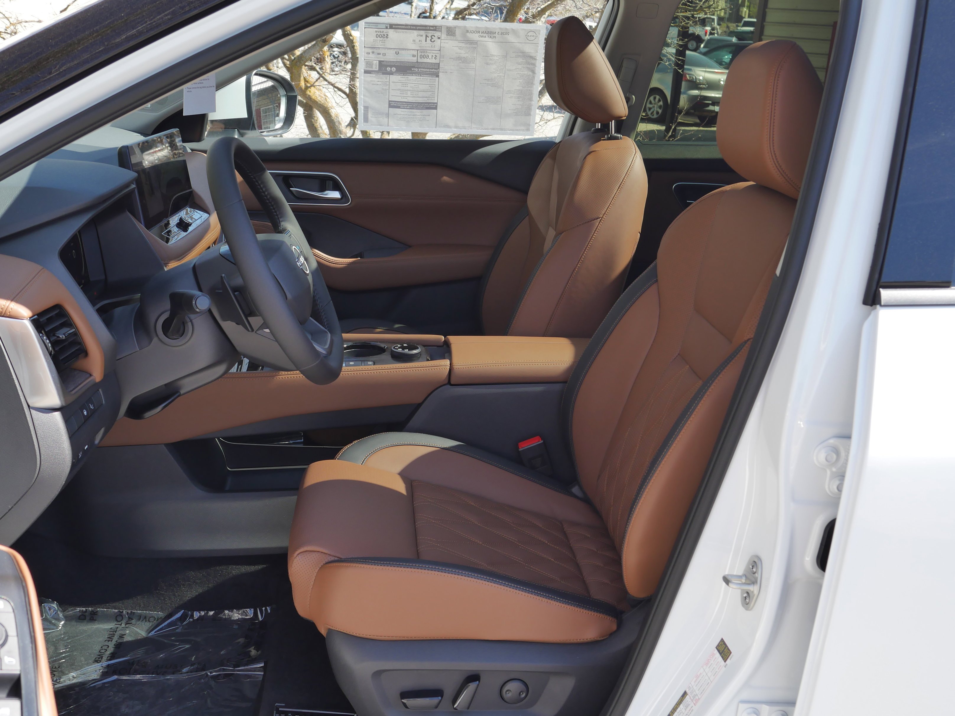 New 2026 Everest White Pearl TriCoat Nissan Platinum image 3