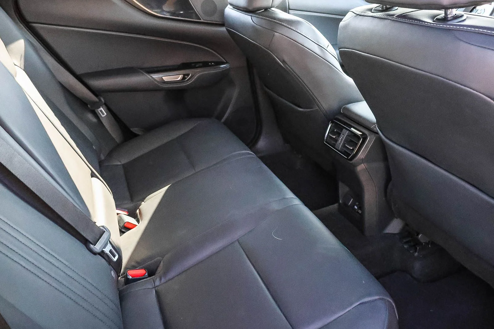 Used 2022 Gray Lexus 350h Base image 20