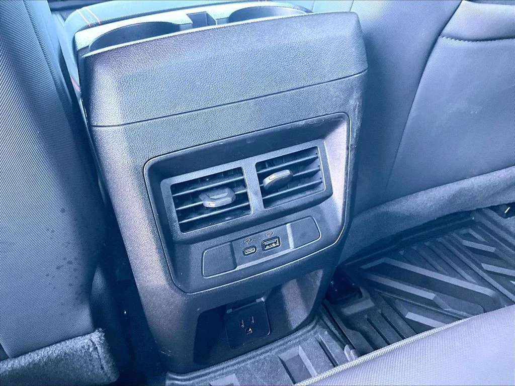 Used 2024 Gray Chevrolet Z71 image 12