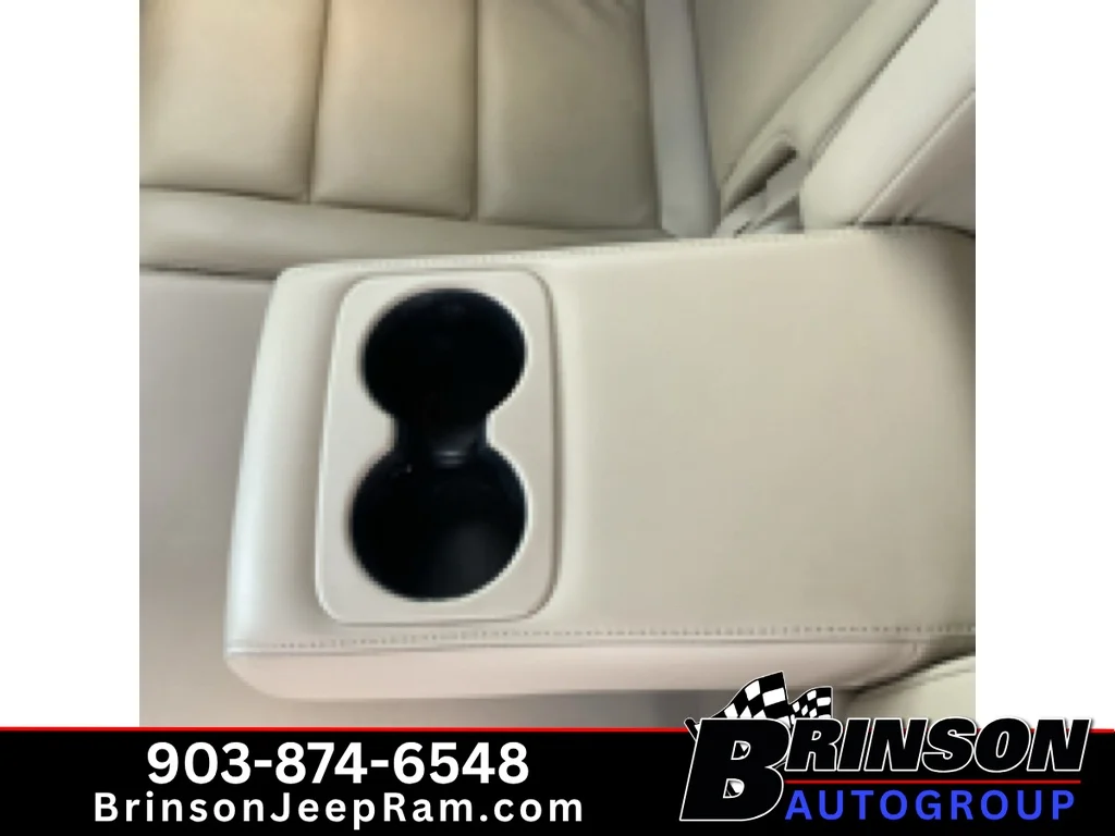 Used 2022 Bright White Clearcoat Jeep Limited image 18