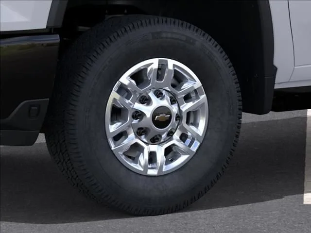 New 2026 Summit White Chevrolet WT image 9