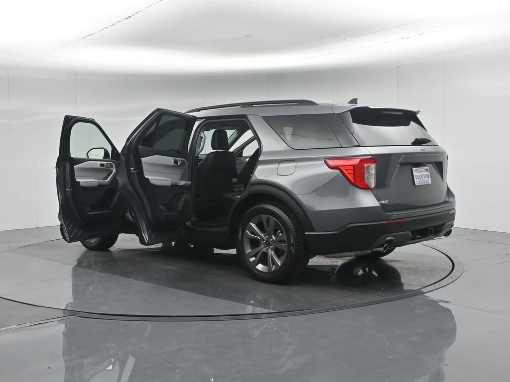 Used 2023 Gray Ford XLT image 37