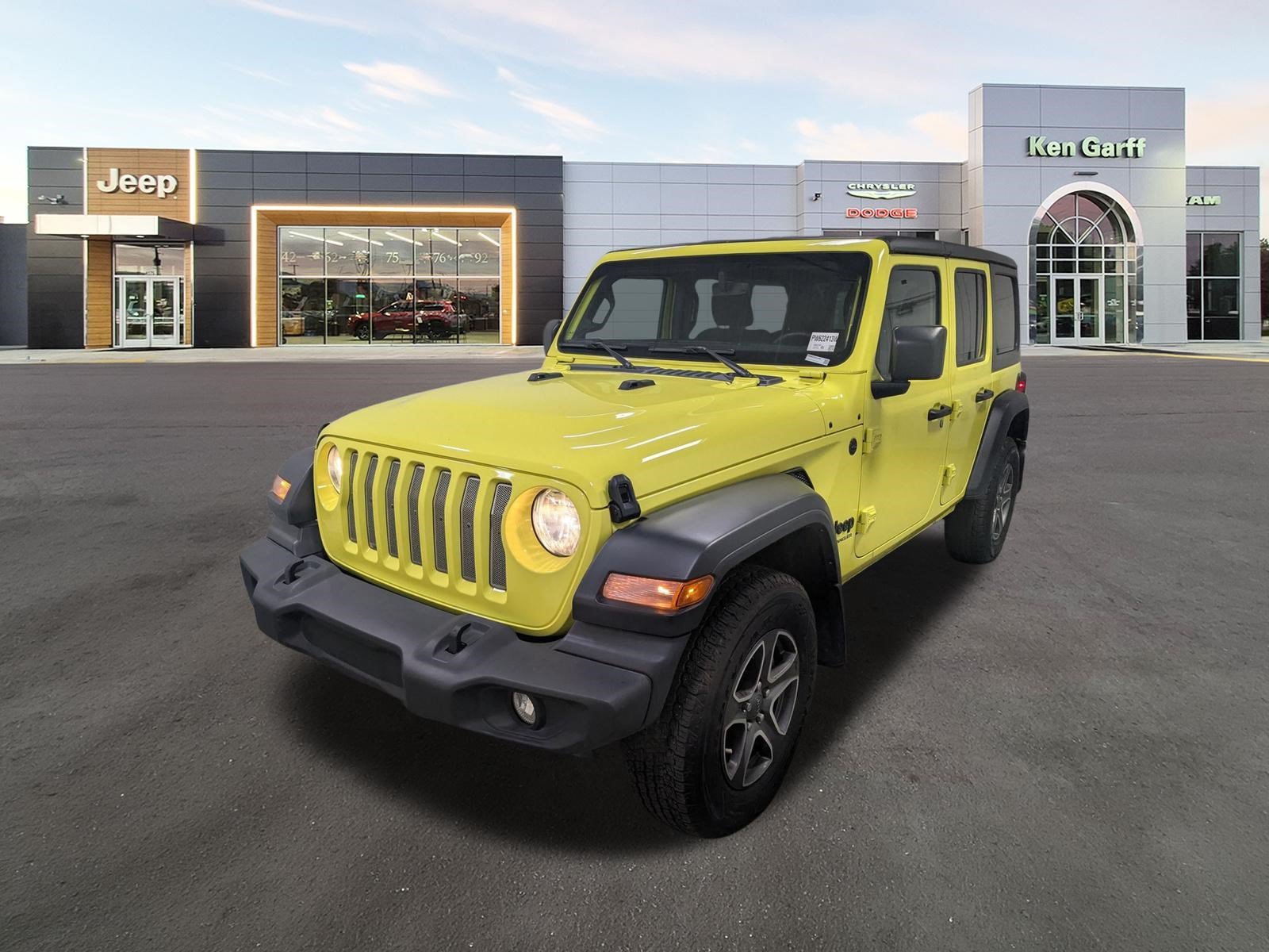 Used 2023 High Velocity Clearcoat Jeep Sport S image 9