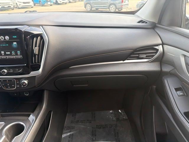 Used 2019 Graphite Metallic Chevrolet LT Leather image 23