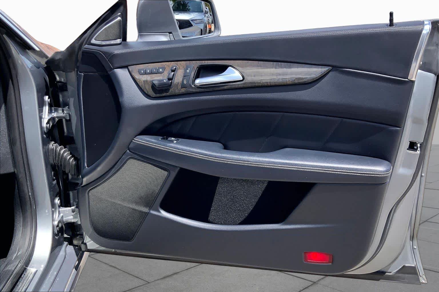 Used 2012 Palladium Silver Metallic Mercedes-Benz CLS 550 image 23