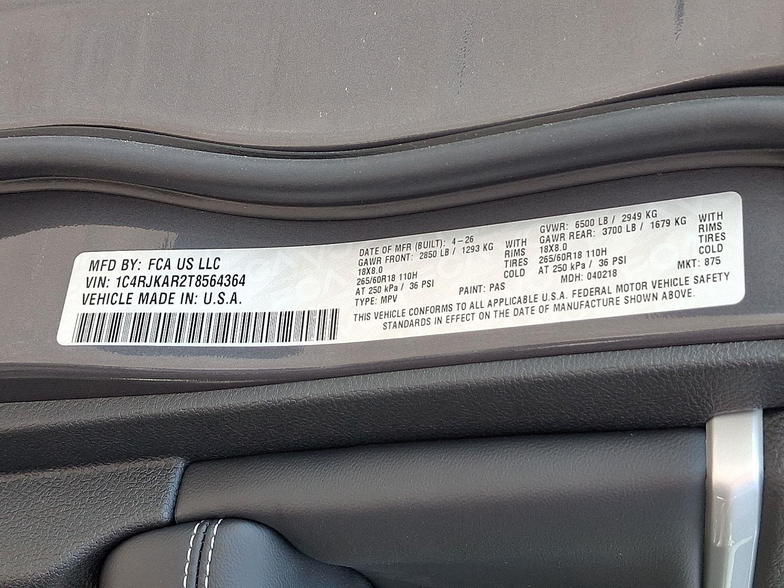 New 2026 Baltic Gray Metallic Clear-Coat Exterior Paint Jeep Laredo Altitude image 18