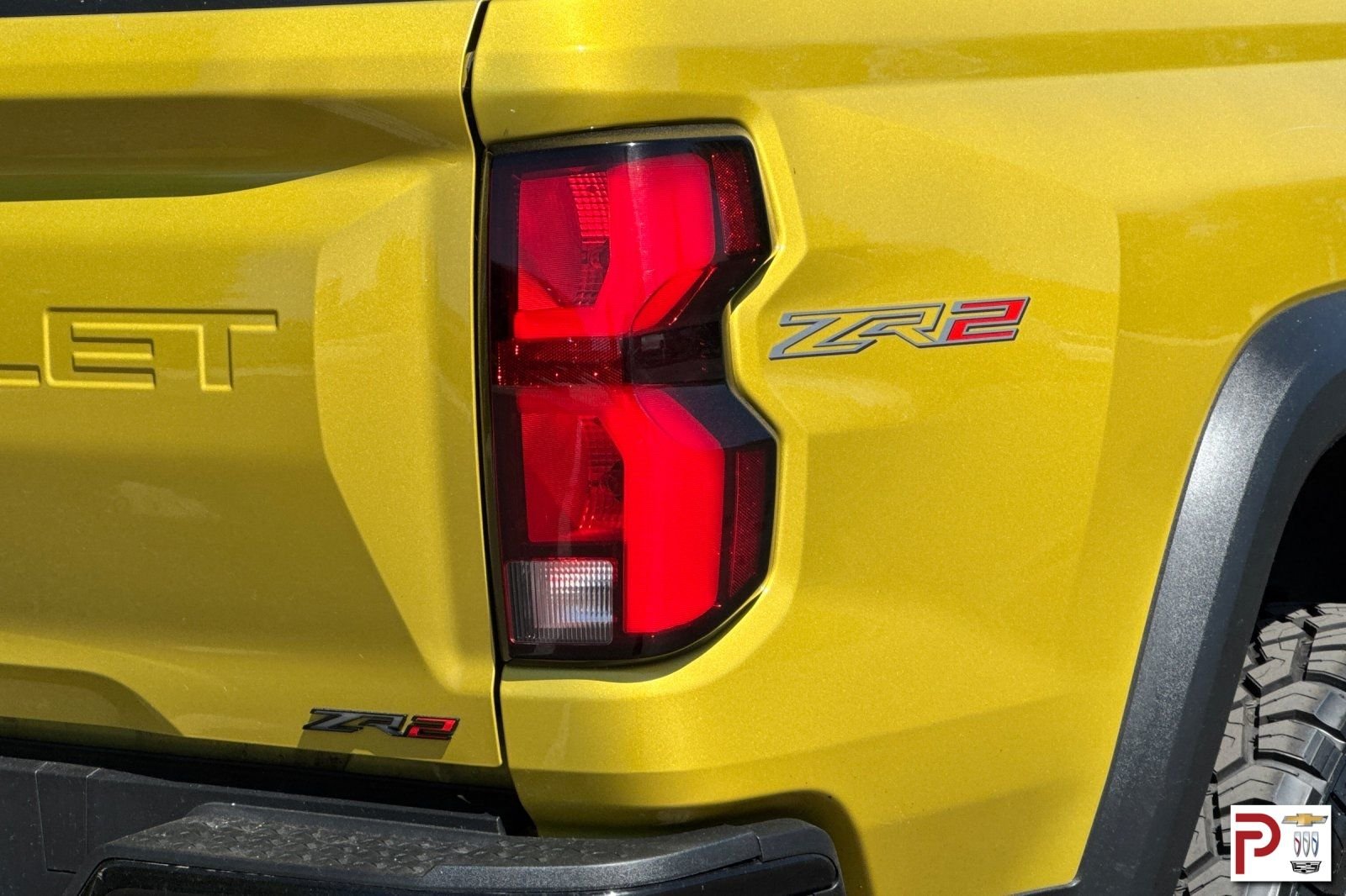 Used 2023 Yellow Chevrolet ZR2 image 33