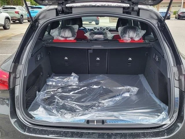 Used 2026 Gray Mercedes-Benz GLC 300 image 4