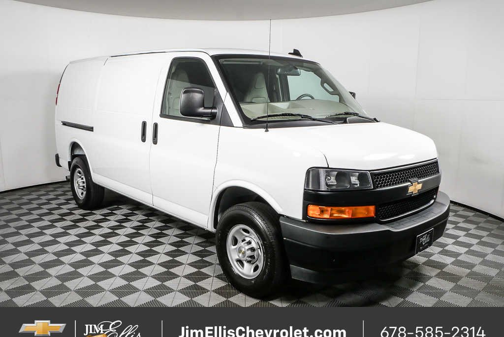 2025 Chevrolet Express 2500 Work Van HD's photo