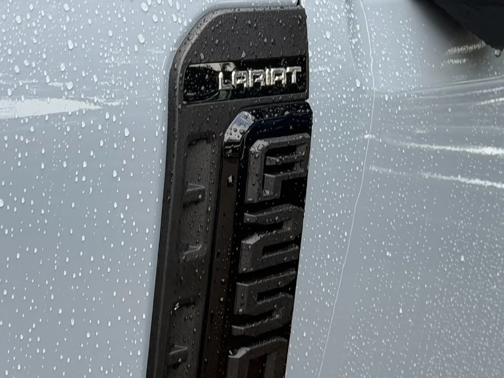 New 2027 Glacier Gray Metallic Tri-Coat Ford F-250® Lariat® image 11