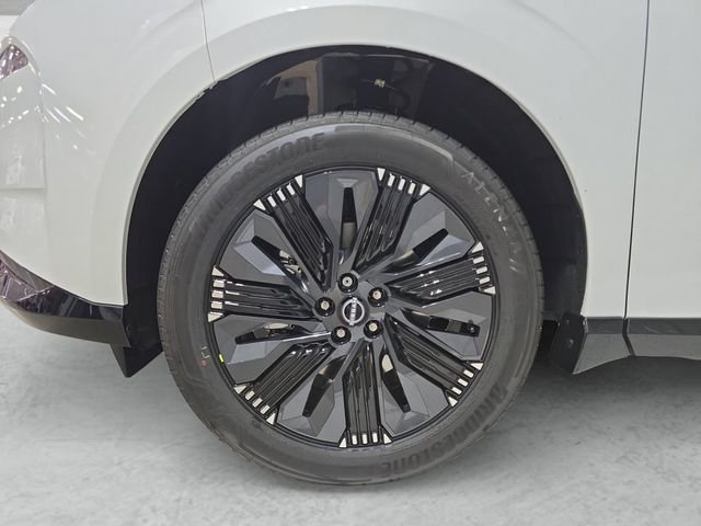 New 2026 Everest White Pearl TriCoat Nissan Platinum image 23