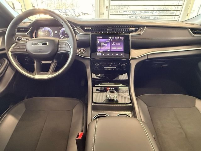 2025 Jeep Grand Cherokee Altitude - Photo 23