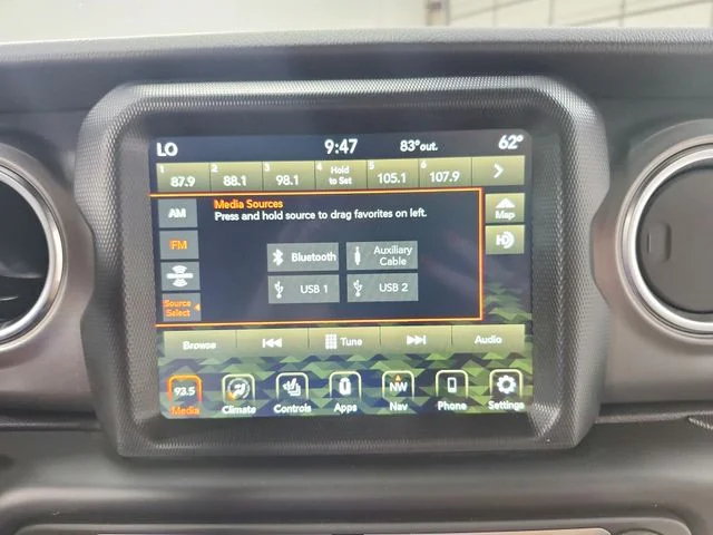 Used 2023 Silver Jeep Rubicon image 26