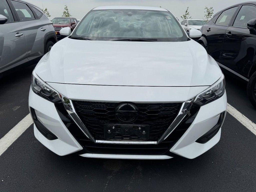 Used 2023 White Nissan SV image 2