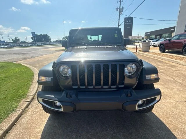 Used 2020 Gray Jeep Sport image 3