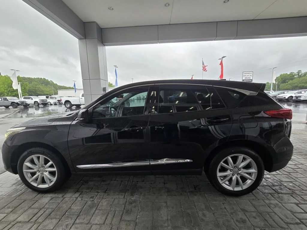 Used 2021 Majestic Black Pearl Acura Base image 9