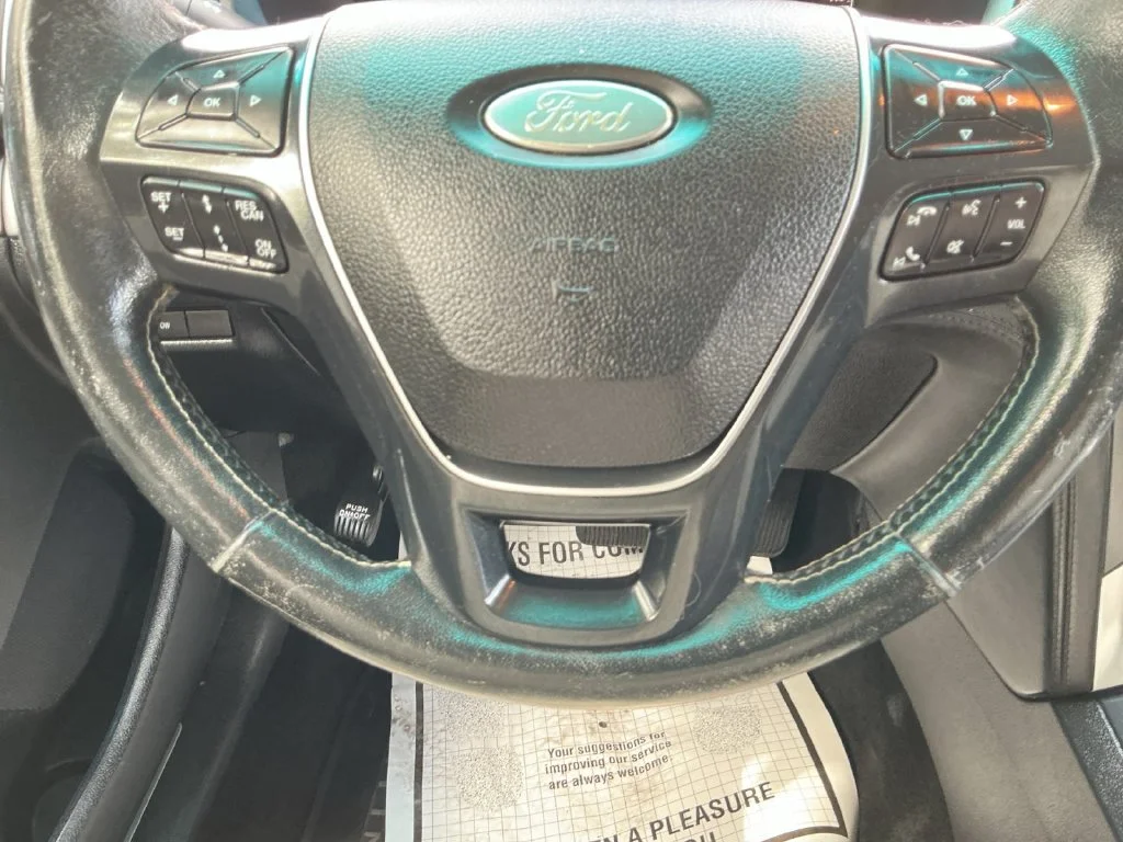 Used 2016 White Ford Platinum image 25