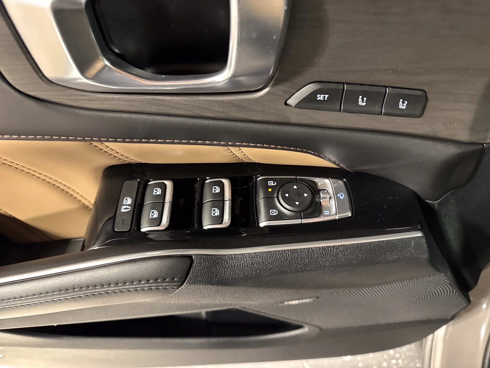 Used 2024 Brown Kia X-Pro SX Prestige image 15