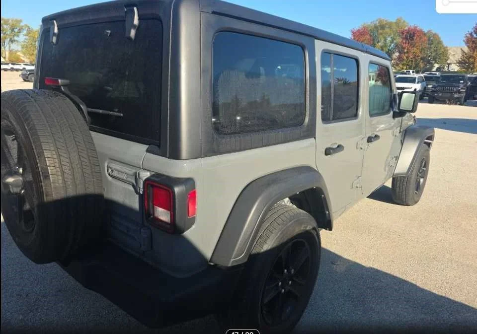 Used 2021 Sting-Gray Clearcoat Jeep Unlimited Sport Altitude image 6