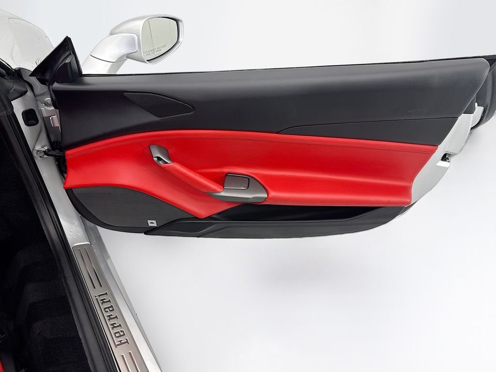 Used 2018 Argento Nurburgring Ferrari  image 30