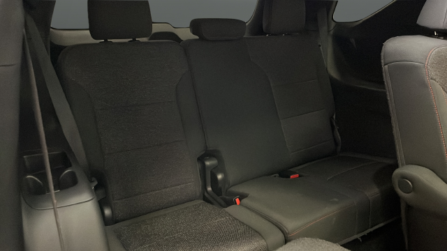 Used 2024 Summit White Chevrolet Z71 image 26