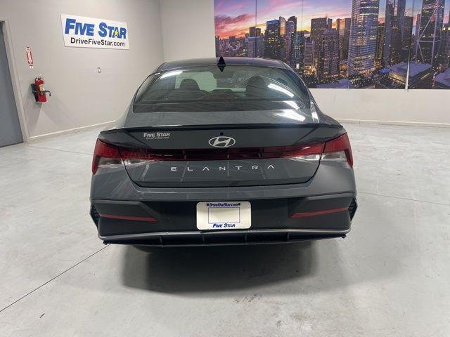 New 2026 Gray Hyundai SEL Sport image 25