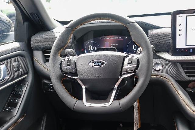New 2026 Agate Black Metallic Ford Tremor® image 43