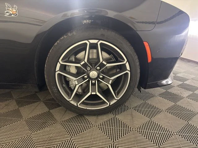 New 2026 Diamond Black Crystal Pearlcoat Dodge Scat Pack image 38