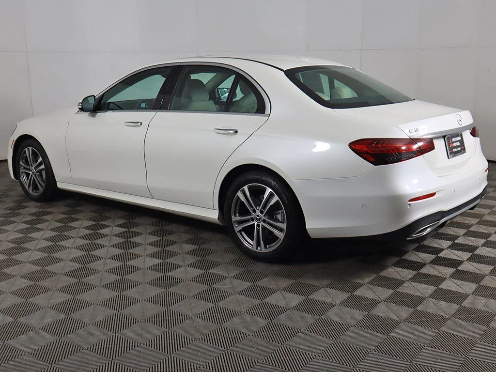 2022 Mercedes-Benz E-Class E350 - Photo 16