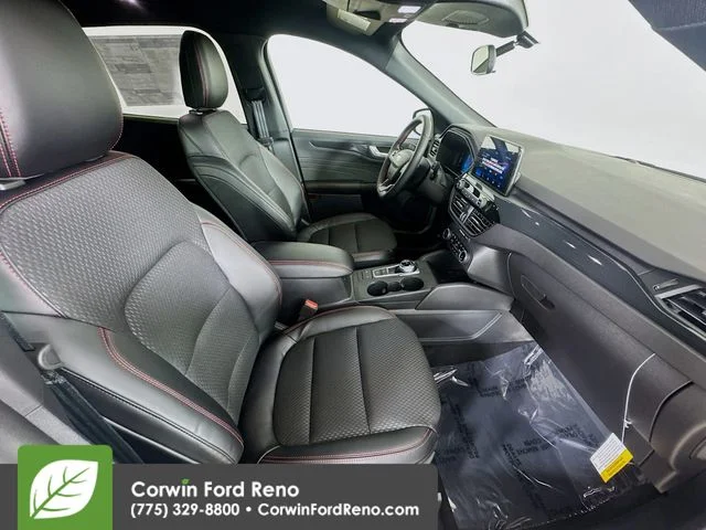 New 2026 Star White Metallic Tri-coat Ford ST-Line image 28