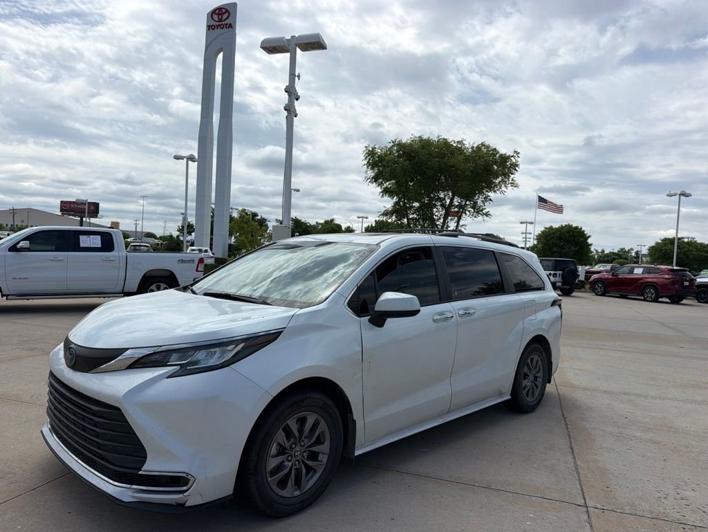2023 Toyota Sienna